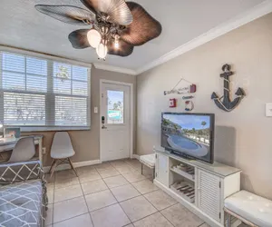 Photo 4 - 201 | Clearwater Beach Suites