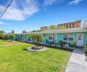 Photo 3 - Captain's Quarters - Beach Vacation Rental