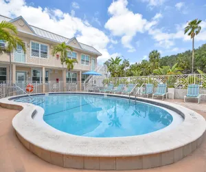 Photo 2 - 102 | Clearwater Beach Suites