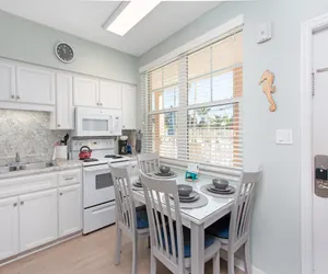Photo 5 - 106 | Clearwater Beach Suites