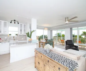 Photo 3 - Tropic Terrace Resort #59 - Beach View Penthouse