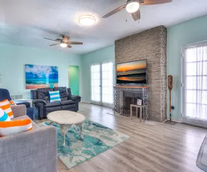 Photo 5 - Sunny Escape - A Monthly Beach Rental