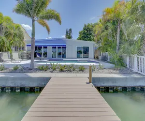 Photo 5 - Water Lover's Paradise - Waterfront Pool Home