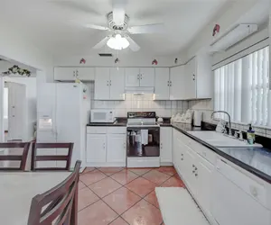 Photo 4 - Seas The Day - Monthly Beach Rental