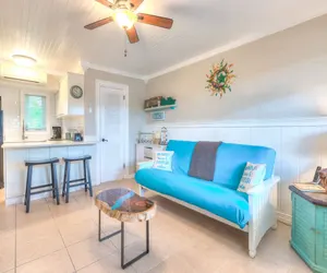 Photo 2 - Tropic Terrace #32 - Beachfront Resort