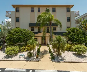 Photo 2 - Sun Harbor Unit 1 - A Weekly Beach Rental