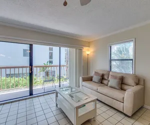 Photo 3 - Sun Harbor Unit 1 - A Weekly Beach Rental