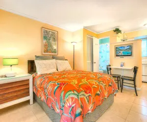 Photo 2 - Tropic Terrace #3 - Beachfront Resort