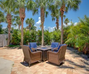 Photo 5 - Narcissus Beach House - Weekly Beach Rental