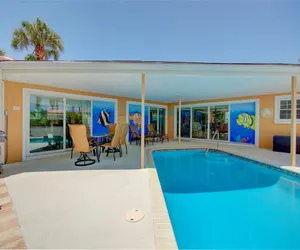 Photo 3 - Narcissus Beach House - Weekly Beach Rental