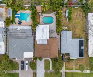 Photo 3 - A Vacationer's Dream - Monthly Pool Home