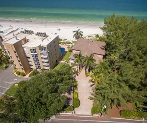 Photo 2 - Coastal Dream Beach House