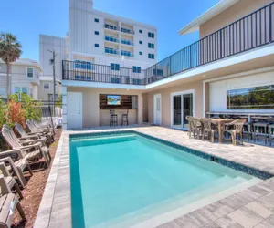 Photo 2 - Forever Sunshine - Beach Vacation Rental