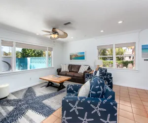 Photo 3 - Seagrass Escape - Monthly Beach Rental with Pool