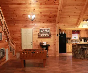 Photo 2 - Deer Ridge Retreat Luxurious Family Sanctuary with Hot Tub and BBQ