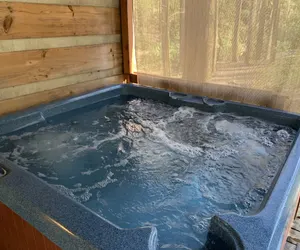 Photo 3 - Little Mountain Hideaway