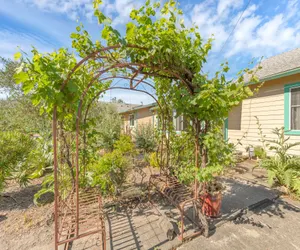 Photo 4 - Wine Country Lush Warm Home with Outdoor Gardens!