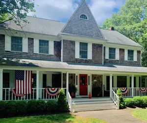Photo 2 - The Perfect Southampton Getaway - Gorgeous 5 Bedroom Home in Idyllic Neighborhood