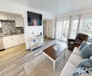 Photo 3 - Sea Palm 1D is a 2 BR 1 Bath that is pet friendly and sleeps 6