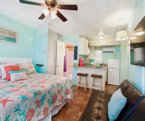 Photo 3 - Tropic Terrace #23 - Beachfront Resort
