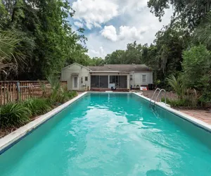 Photo 3 - Gainesville Apt with Pool, Walk to UF Campus