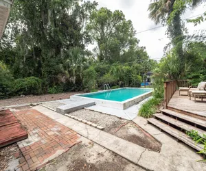 Photo 2 - Gainesville Apt with Pool, Walk to UF Campus