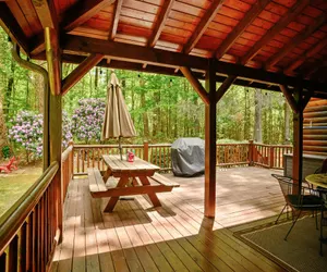Photo 4 - Tree Top Lodge Gorgeous Lake Cabin with Kayaks Hot Tub & Magnificent Views of Forests and Mountains