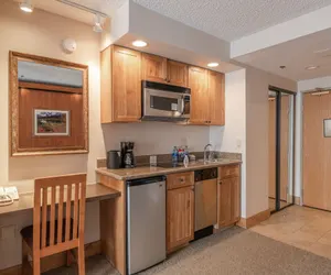 Photo 5 - Studio with 2 Kings in Base Area - Stay 7 nights and receive 20% off your stay!
