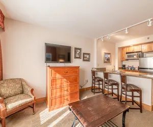 Photo 4 - Grand Lodge 1-Bedroom Condo with Mountain Views - Stay 7 nights and receive 20% off your stay!
