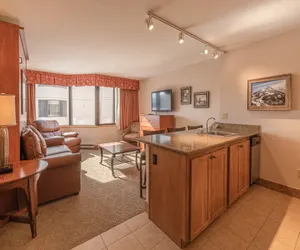 Photo 2 - Grand Lodge 1-Bedroom Condo with Mountain Views - Stay 7 nights and receive 20% off your stay!