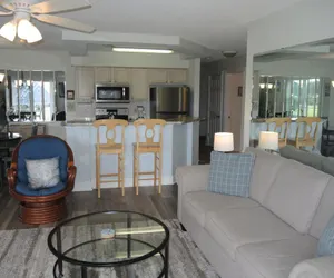 Photo 5 - Brunswick Plantation Resort Villa 406 features 27 Hole Golf Course and Beaches Nearby