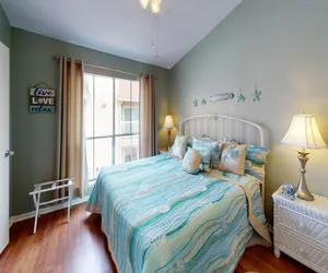 Photo 4 - Lovely Beach Condo