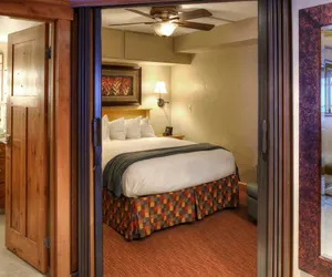 Photo 3 - Summit Suite
