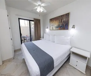 Photo 3 - 1 bedroom apartment with hot tub!