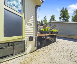 Photo 5 - High Street Hideaway