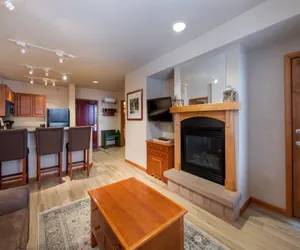 Photo 4 - Zephyr Mountain Lodge, Condo | 2 Bedroom (Select-Rated Condo 1321)