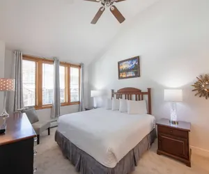 Photo 3 - Zephyr Mountain Lodge, Condo | 2 Bedroom (Premium-Rated Condo 2504)