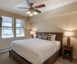 Photo 3 - Fraser Crossing/Founders Pointe, Condo (Premium-Rated Condo 3624)