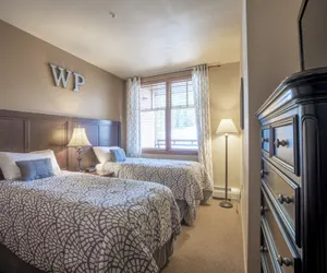Photo 3 - Zephyr Mountain Lodge, Condo | Remodeled w/ Ski Slope View (Select-Rated Condo 1509)
