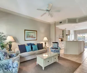 Photo 3 - Shorenugh - Bright Villa with Rooftop Pool Next to Coligny Plaza