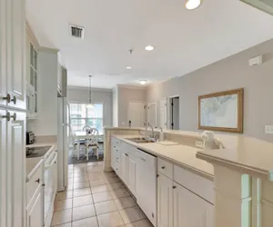 Photo 5 - Shorenugh - Bright Villa with Rooftop Pool Next to Coligny Plaza