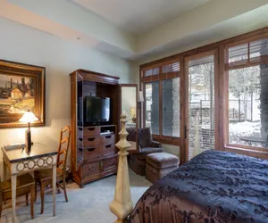 Photo 3 - Shooting Star Lodge at Deer Valley Resort - Studio #102
