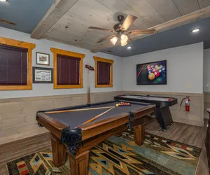 Photo 3 - Mountain Sunrise Pool Chalet with Game Room