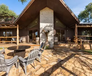 Photo 4 - Guadalupe Bluff Log Cabin