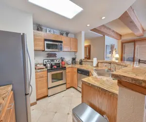 Photo 4 - Rustic 5th-Floor Condo with Balcony & Fireplace