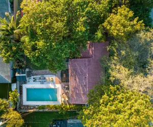 Photo 2 - Recently Renovated Paradise with Private Pool Close to Everything