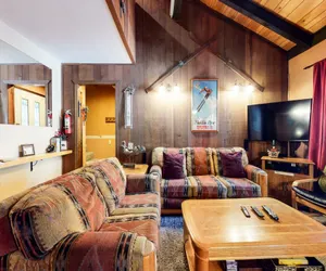 Photo 5 - Horizons 4 186 Centrally Located, Spacious Mammoth Home with Cozy Fireplace