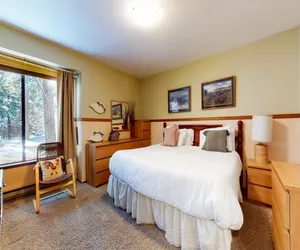 Photo 3 - Horizons 4 186 Centrally Located, Spacious Mammoth Home with Cozy Fireplace