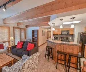 Photo 4 - Contemporary 6th-Floor Condo with Fireplace - Stay 7 nights and receive 20% off your stay!