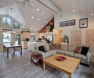 Photo 3 - Beautifully Updated 6 Todd Home with Hot Tub and Easy Access to SHARC